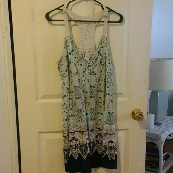 Clothes - Picture 8 of 8